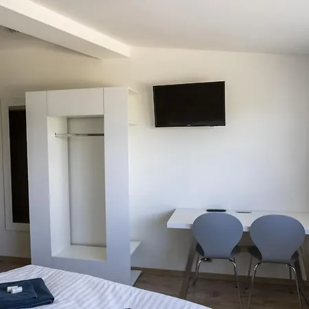 Novohradska Vendégház České Budějovice