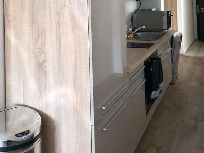 Novohradska 3* 체스케부데요비체